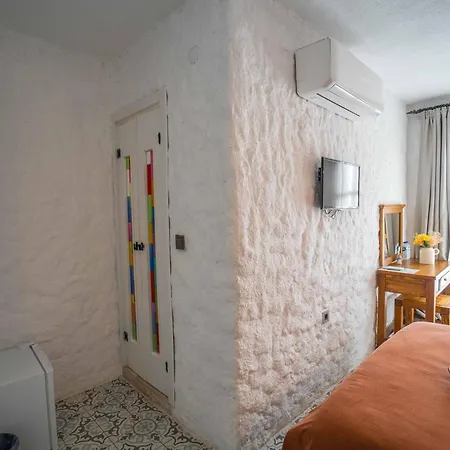 Ajlan Cunda Otel