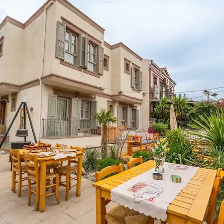 Otel Ajlan Cunda 2*