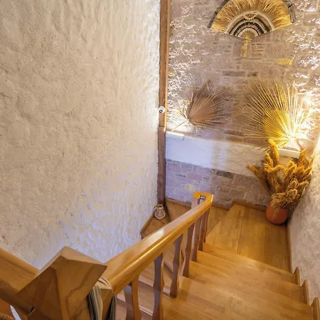 Otel Ajlan Cunda Ayvalı