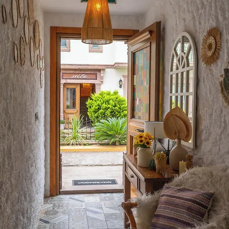 Otel Ajlan Cunda Ayvalı