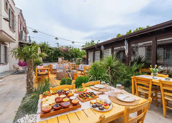 Hotel Ajlan Cunda 2*