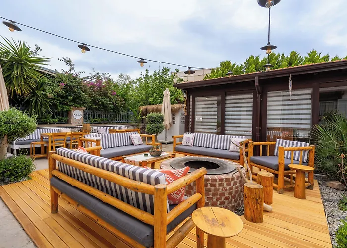 Ajlan Cunda Hotel 2*